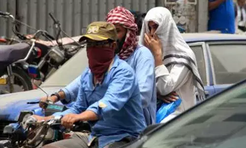 16 bodies found after mercury soars in Pakistans Karachi