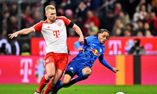 Ten Hag confirms Man Utd interest in De Ligt despite Lenny Yoro signing