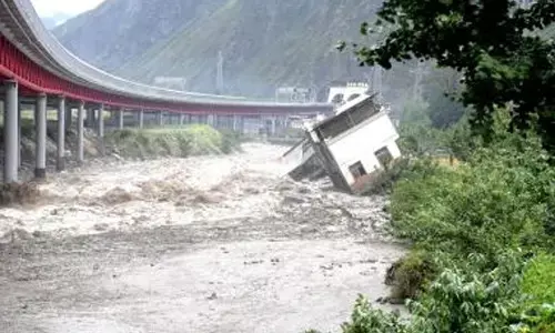 Over 30 missing after rain-triggered flash floods in China