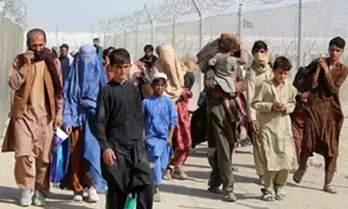 Over 8,58,000 Afghan refugees return home from Pakistan, Iran