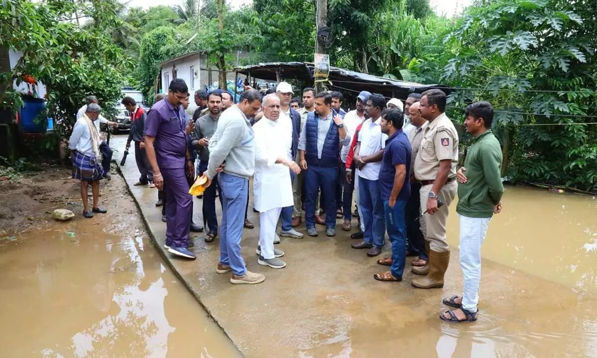 Minister urges immediate support for flood victims in Kodagu dt