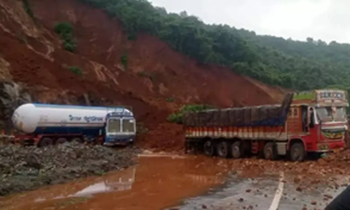 Karnataka landslide tragedy: As political slugfest erupts, Army joins rescue operations