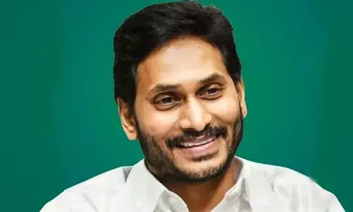 Jagan meets Guv, complains over ‘deteriorating’ law &   order conditions in State