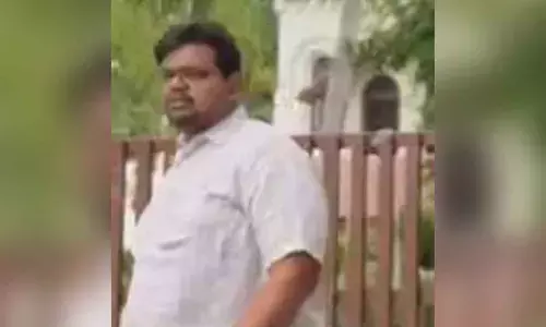 Police take RDO office senior assistant into custody in Madanapalle