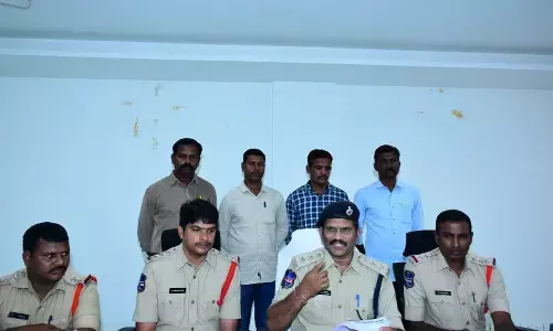 Gadwal Police Crack Day Light Theft Cases , Recover 19 Tulas of Gold