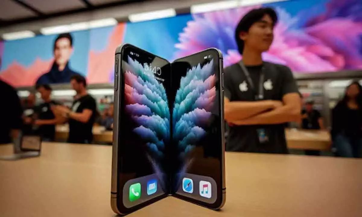 Apples First Foldable iPhone Expected in 2026: What to Expect