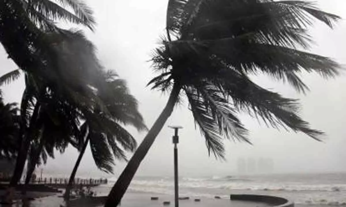 Typhoon Gaemi pounds Philippines, killing at least eight