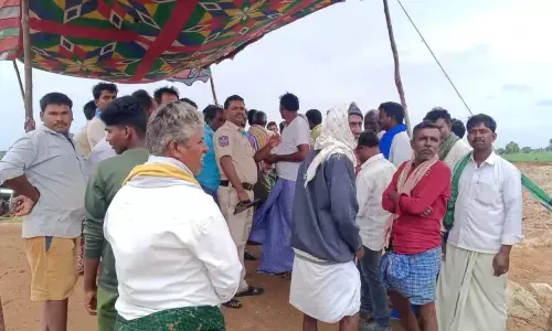 Farmers Protest Over Incomplete Bharath Mala Compansation