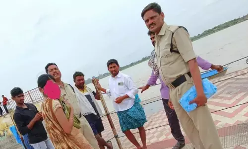 Blue Colt Police Rescue a 26 years woman from committing Suicide