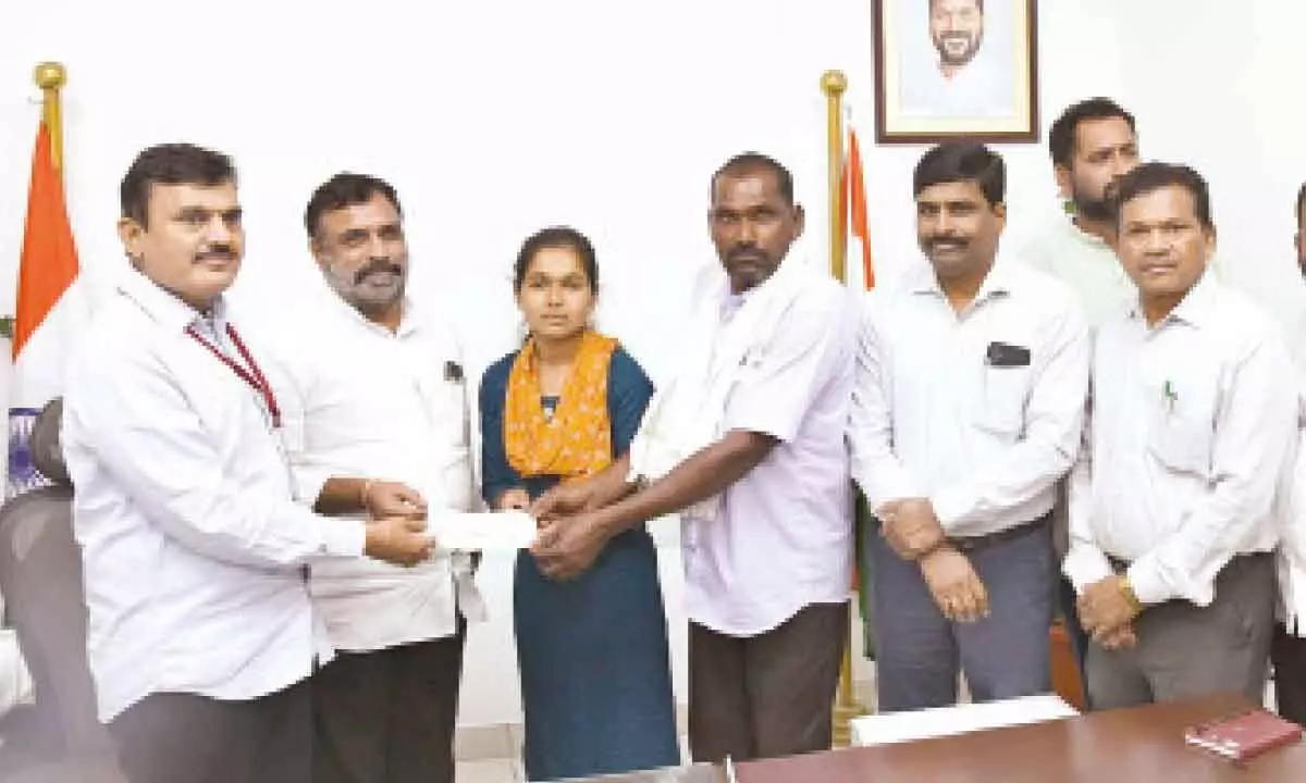 Humane gesture: CM Revanth helps Tribal student pursue IIT dream