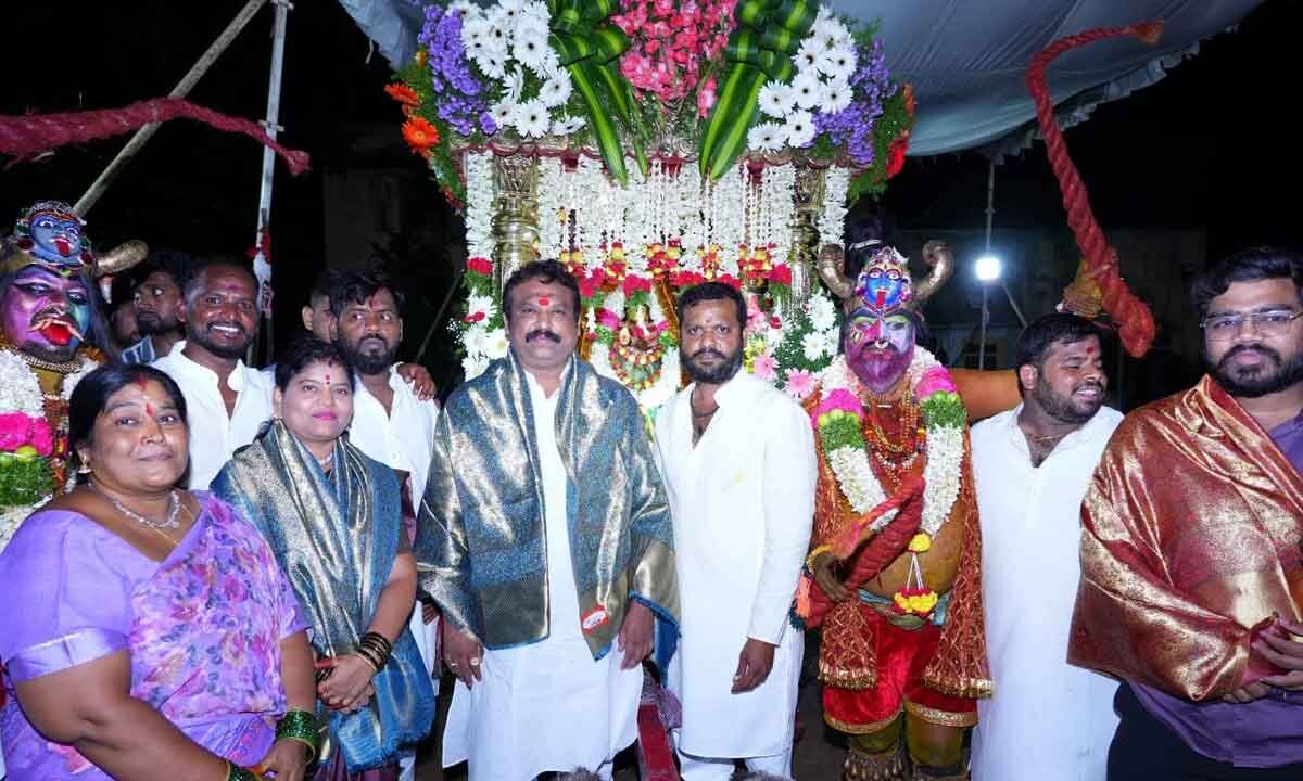 MLA Shri Ganesh Celebrates Bonala Festival with Ammavari Palaram Bandi ...