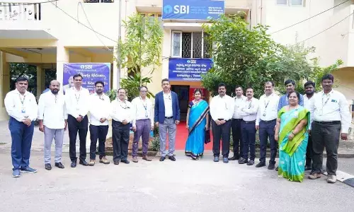 SBI GM visits Stressed Assets Recovery Branch