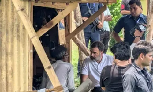 Rahul Gandhi meets cobbler in UP to understand community’s problems