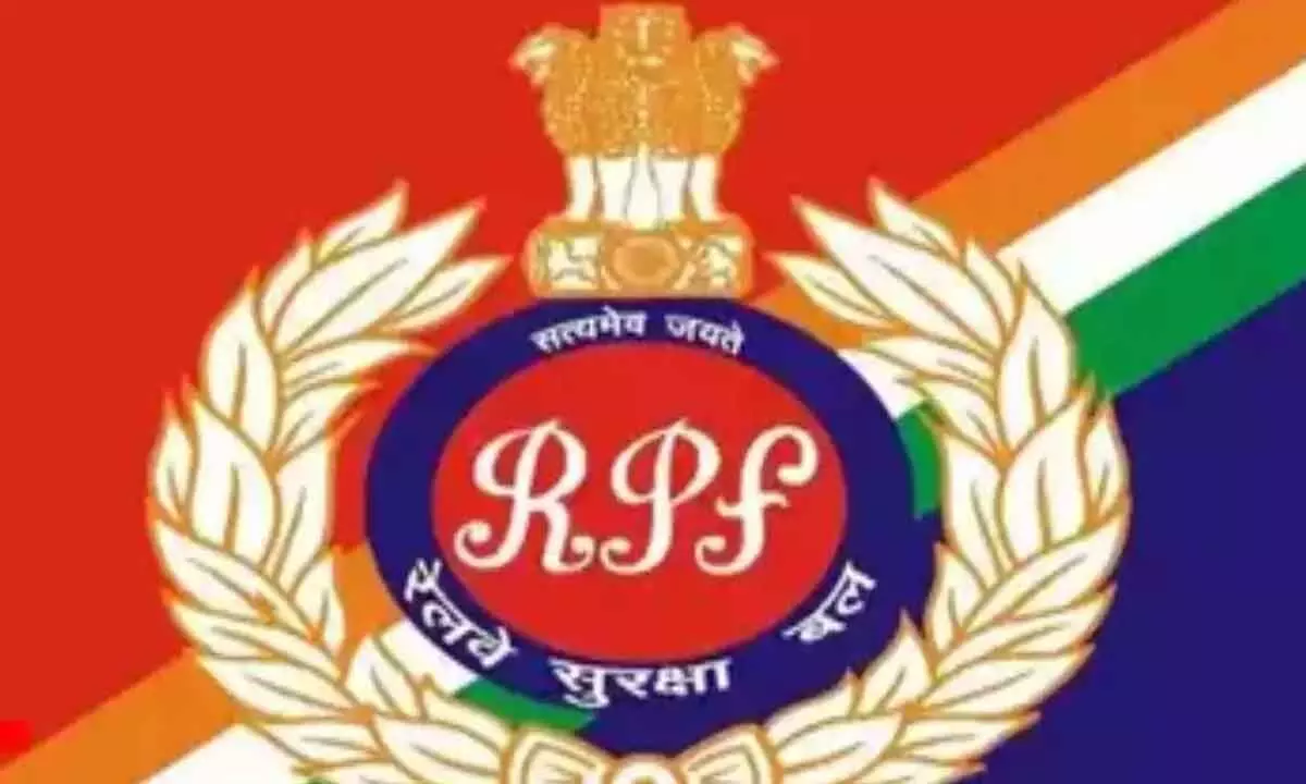 Hyderabad: RPF rescues two children