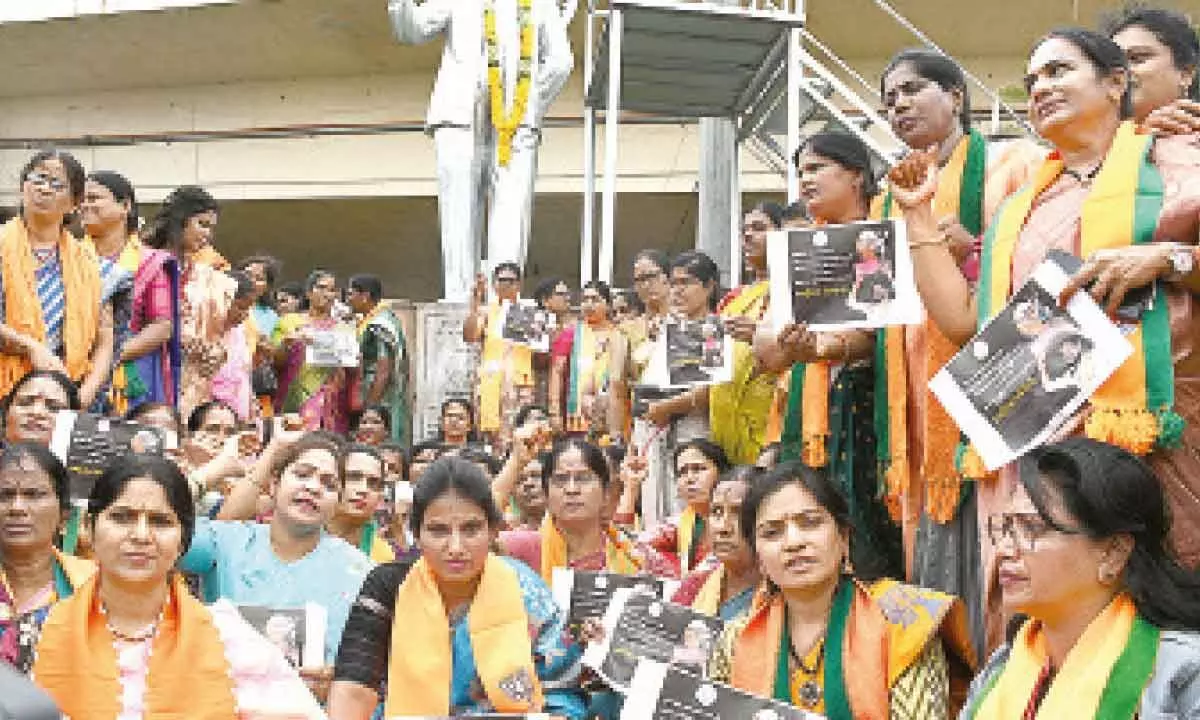 Women given a raw deal in TG Budget: BJP Mahila Morcha