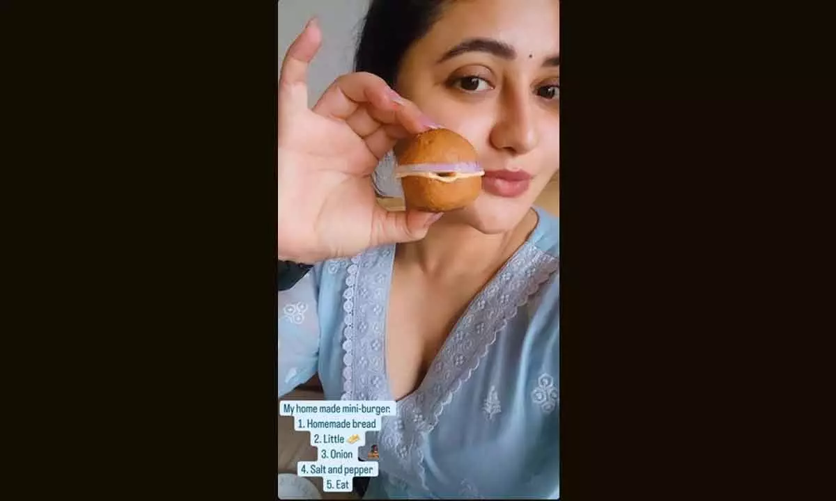 Know Rashami Desai’s recipe for homemade mini burger