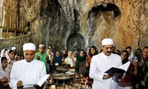 Irans Zoroastrians prepare for annual ritual