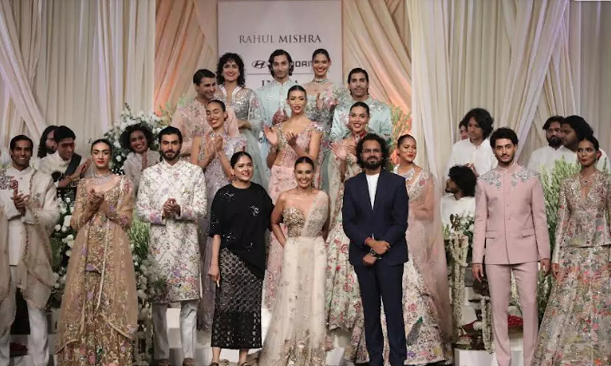 Rahul Mishra’s ‘Nargis’Collection Blooms at Hyundai India Couture Week 2024