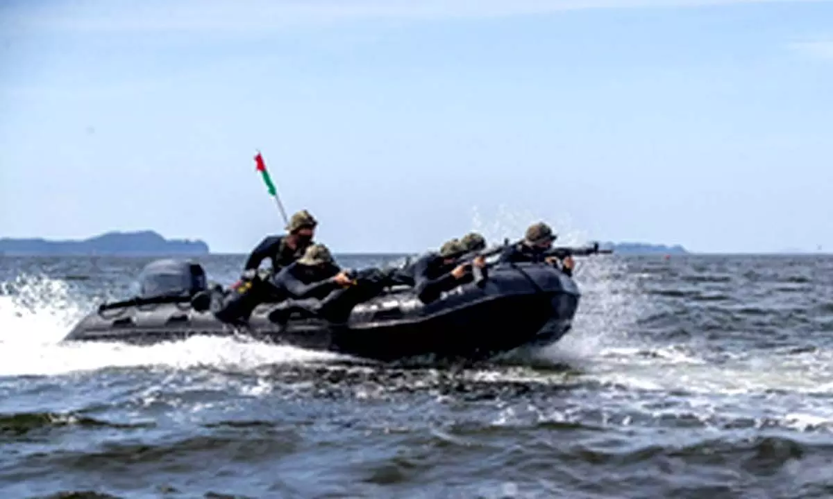 South Korean Army forces stage maritime infiltration exercise