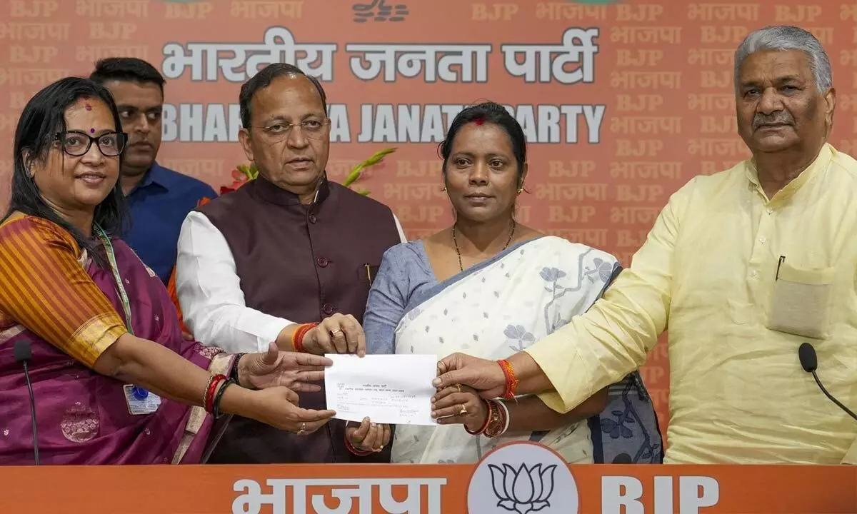 A day after qutting BJD, Mamata Mohanta joins BJP