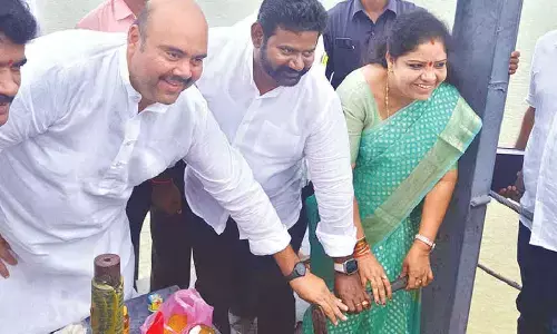 Minister releases water from Vengala Raya Sagar