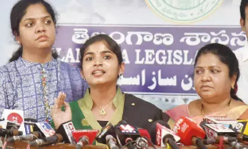BRS unable to digest success of farm loan waiver: Cong women MLAs
