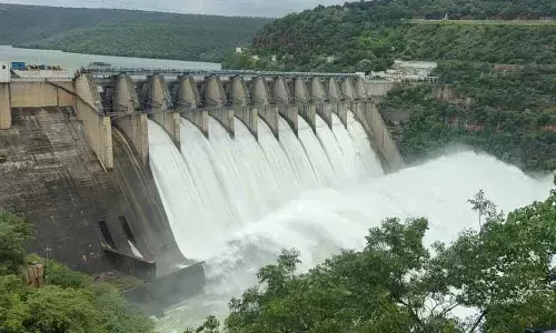 Srisailam dam gets heavy inflows, 10 crest gates lifted