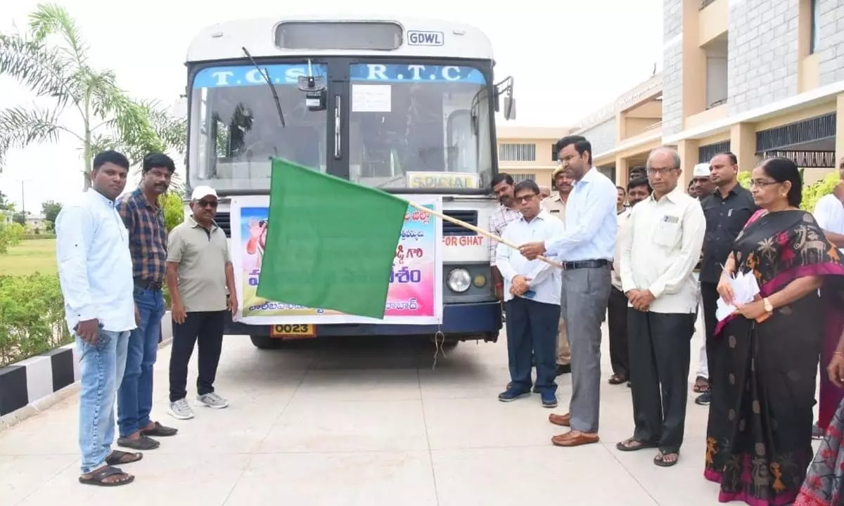 DC B.M. Santosh Flags Off Buses for Teachers Attending Face-to-Face Program with CM