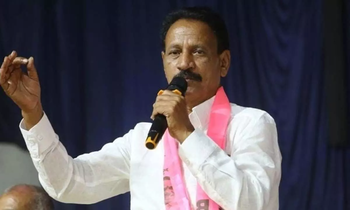 TRS Leader Nagaradoddi Venkat Ramulu Criticizes MLA Danam Nagenders Obscene Remarks in Assembly