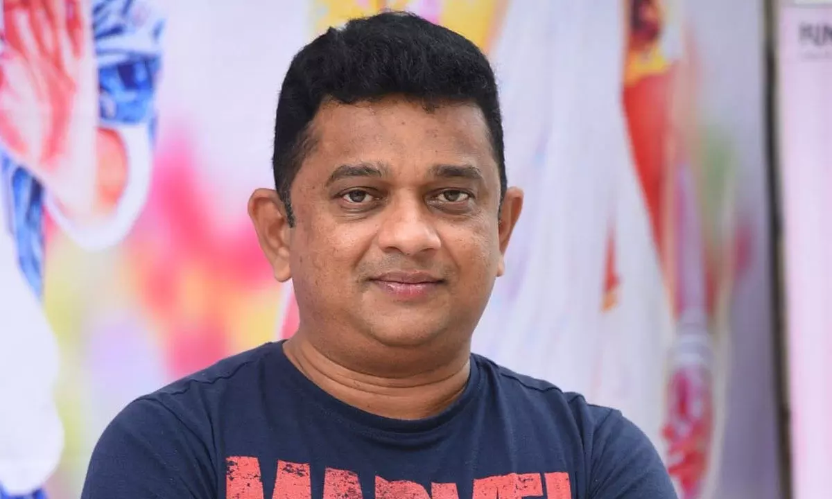 Director Apsar Wins Praise For Shivam Bhaje