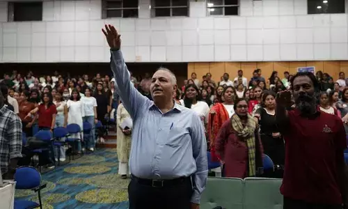 Shun drugs, take pleasure in small natural acts