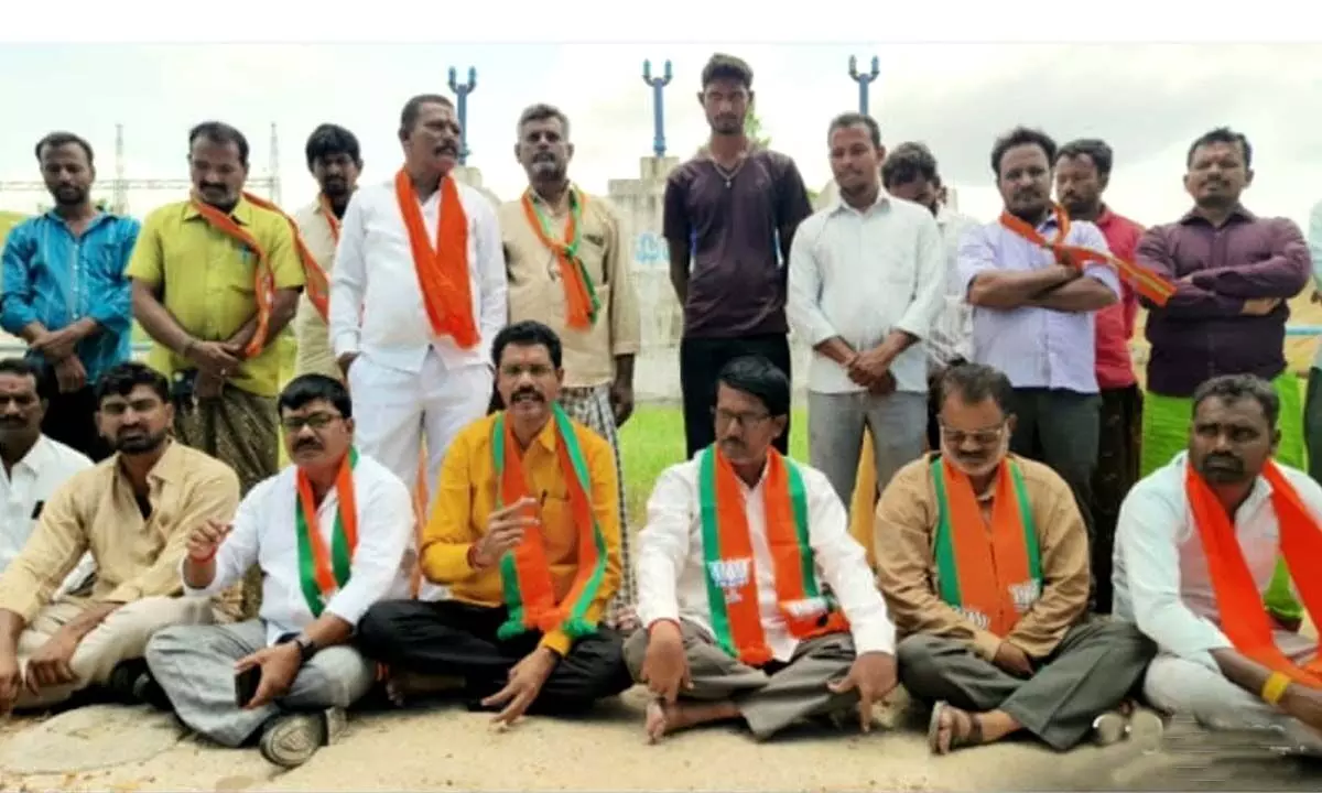 BJP Leaders Criticize TRS and Congress for Failing to address the RDS Issue