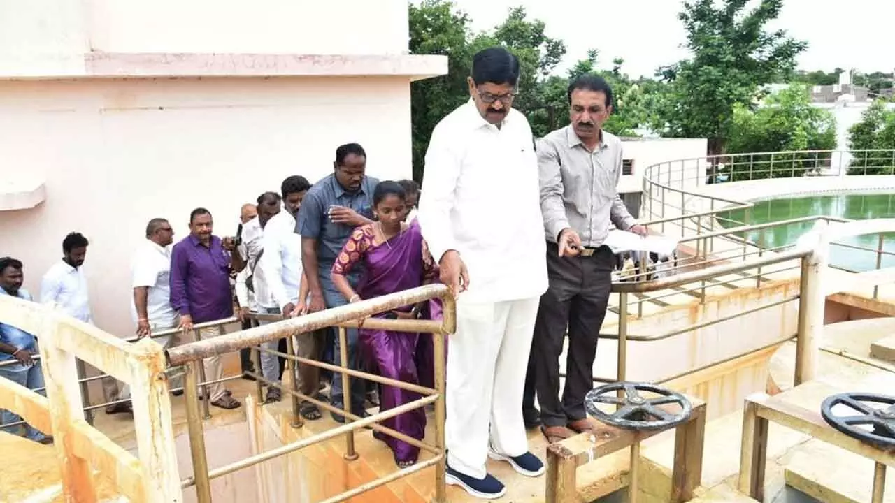 Endowments Minister Anam Ramanarayana Reddy inspecting mineral water plant in Atmakur town on Sunday