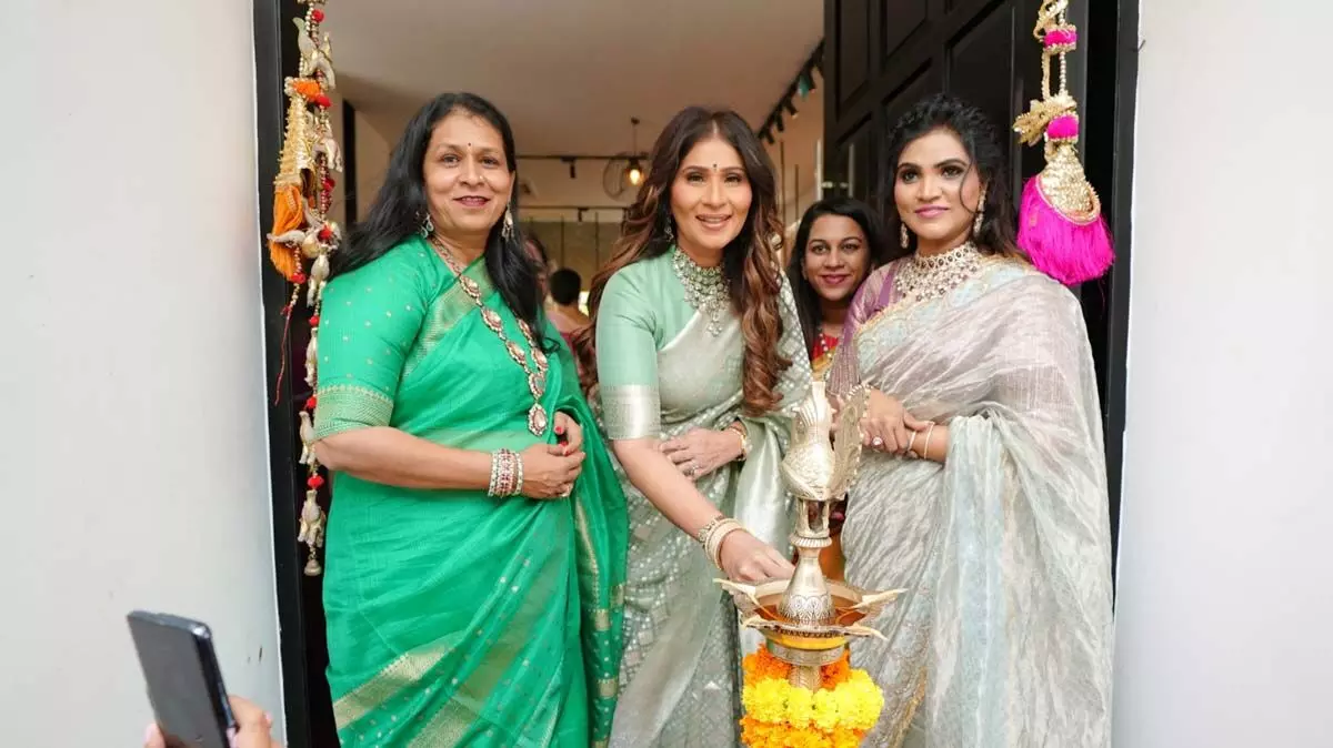 Socialite Nekkanti Shreedevi Chowdary inaugurates Pratha and Jhauhari expo at Jubilee hills