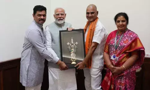 Union Minister of State for Steel and Heavy Industries Bhupatiraju Srinivasa Varma along with two MPs meeting Prime Minister Narendra Modi in New Delhi on Monday