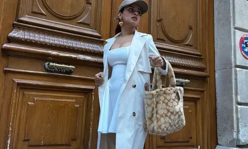 Avneet Kaur exudes uber-chic vibe in Paris
