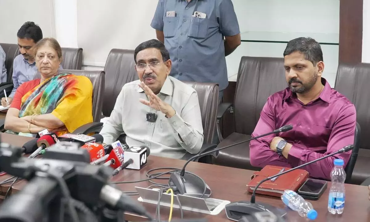 Minister for Municipal Administration P Narayana addressing a meeting with the representatives of Builders Association of India, NAREDCO, CREDAI at AP CRDA office in Vijayawada on Tuesday