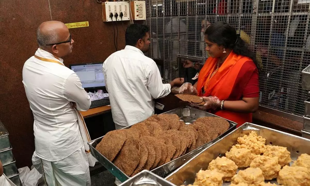 Tirumala: Additional EO inspects laddu counters