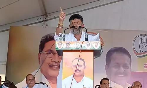 DKS warns HDK not to meddle with his spiritual guru Ajjayya