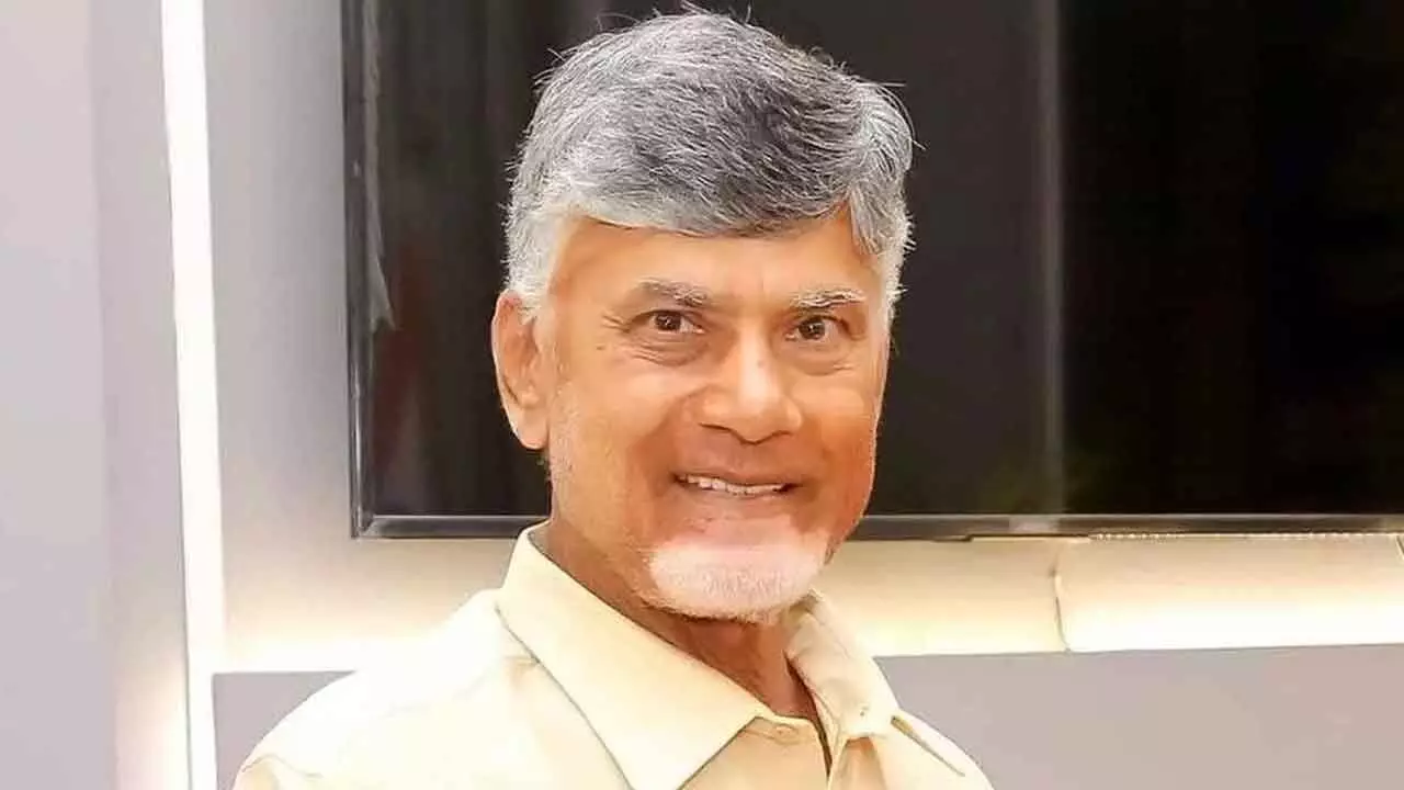 Chandrababu to visit Chirala today to meet weavers amid National handloom day