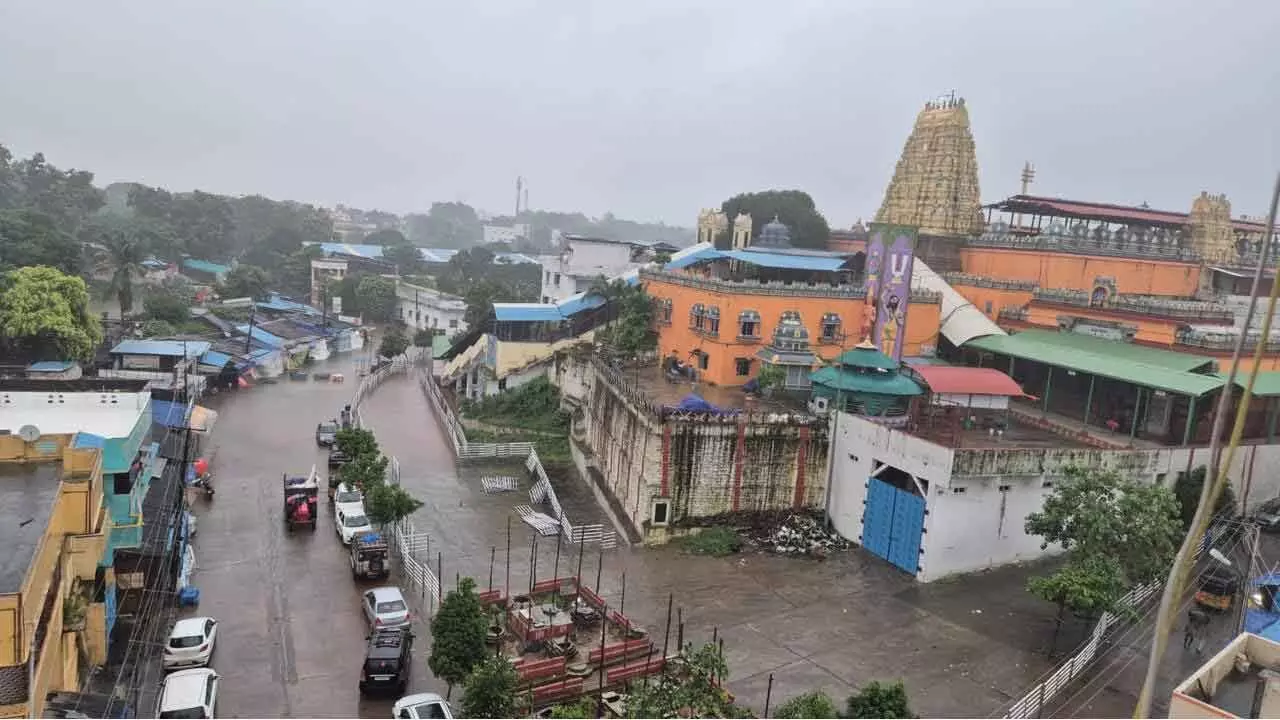 Rainwater entered in Annadhan Satram of Lord Rama temple Bhandrachalam