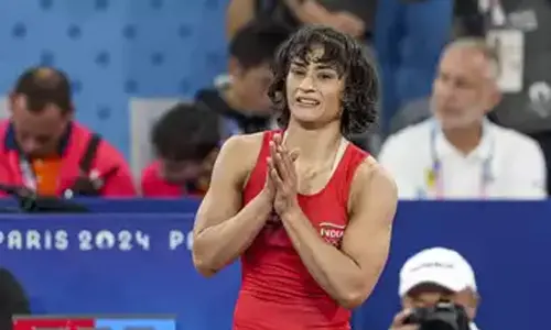 Is there a way to revoke Vinesh Phogats disqualification