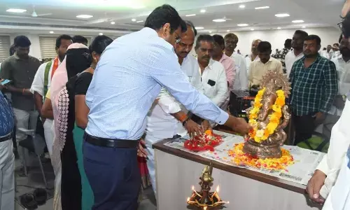 District Collector Urges Youth to Promote Handloom and Cultural Heritage by Wearing Handloom Clothes