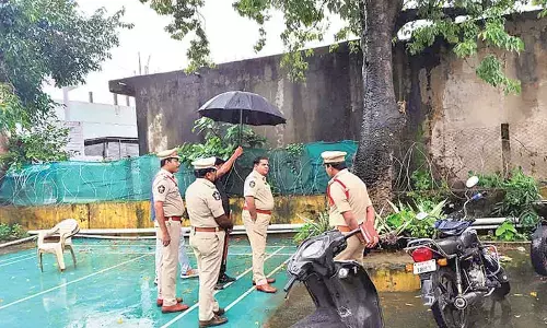 SP inspects Gokavaram police station, outpost