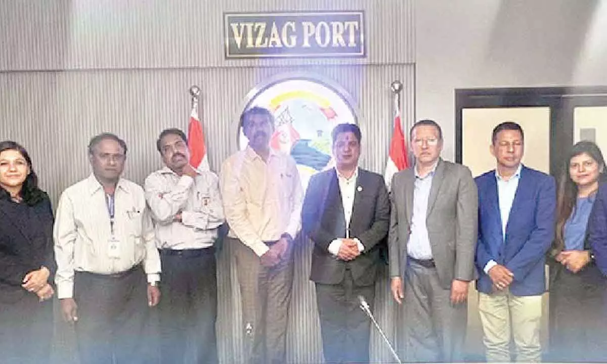 10-member Nepal delegation visits port