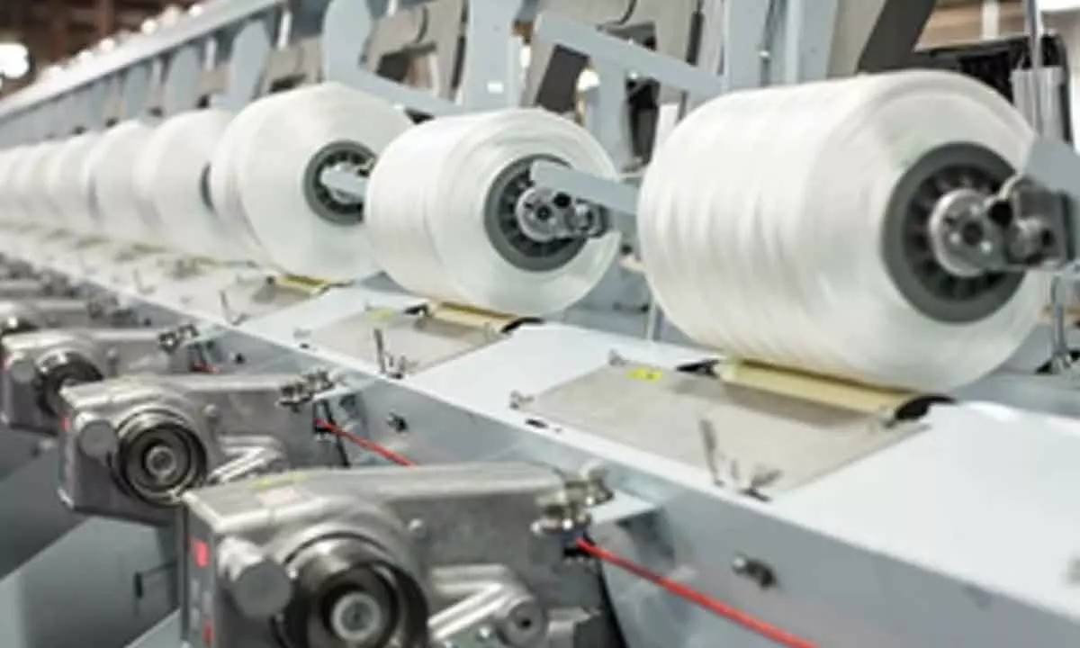 Tamil Nadu Federation of Power looms Associations calls for shutdown against use of polyester yarn