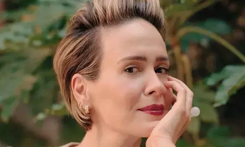 Sarah Paulson admits she can’t watch horror movies