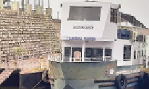 Boats are stationaed at Down Park