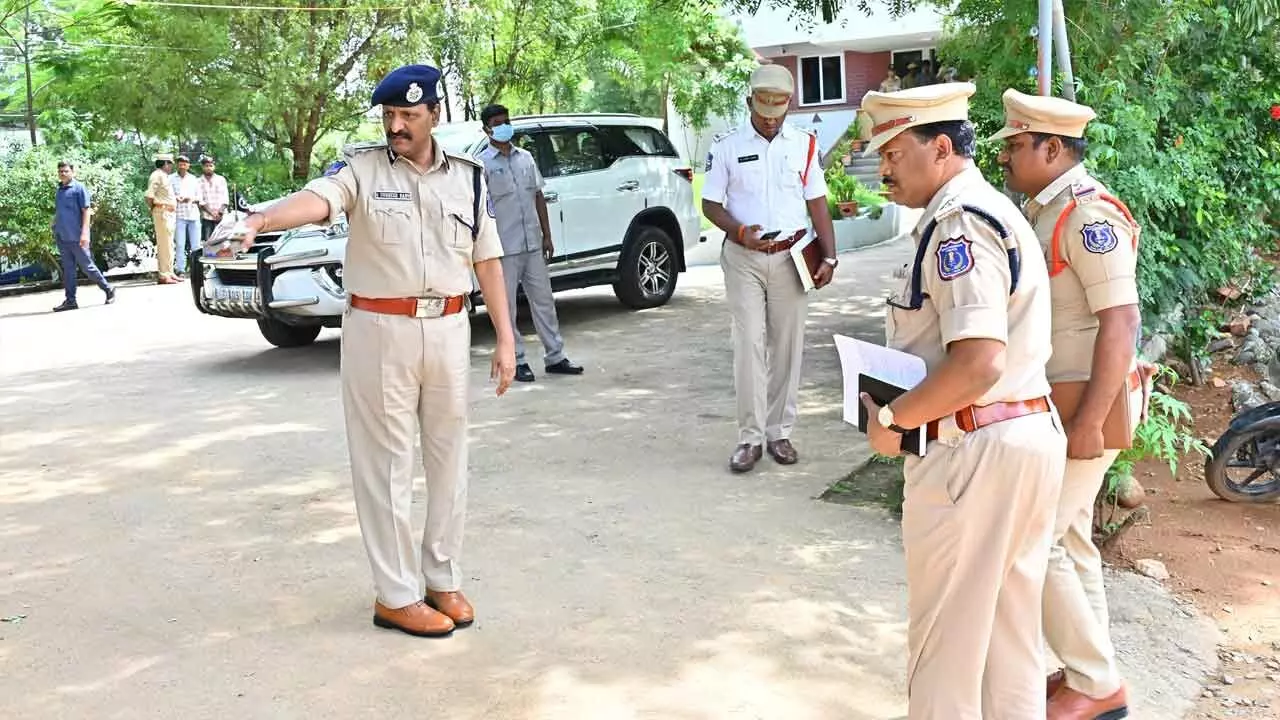 Rachakonda Commissioner Sudhir Babu  Reviews Ibrahimpatnam Police Station Operations