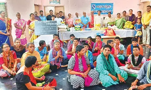 SSVS Trust donates essentials to needy